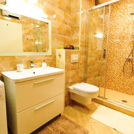 Molo Beach Grande Apartment