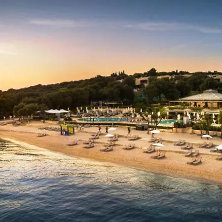Molo Beach Grande Apartment